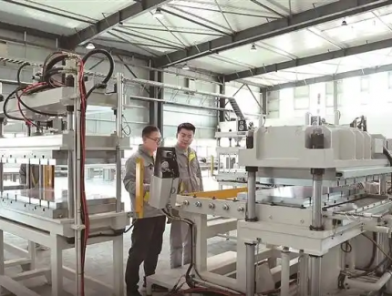 河西沐“风光” 陇电送远方