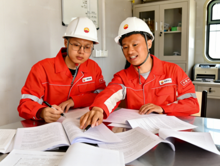 新疆油田致密油藏二氧化碳驱技术获重大突破