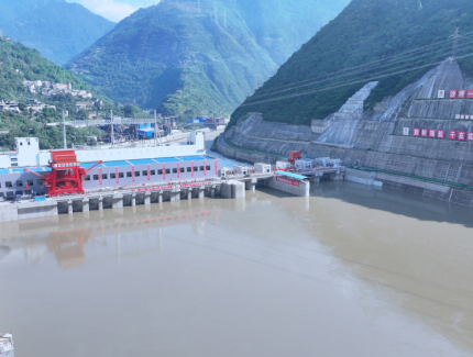沙坪一级水电站5号、6号机组顺利完成72小时试运行